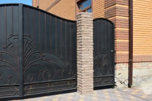 Custom Gate Installation in Beaverton Oregon